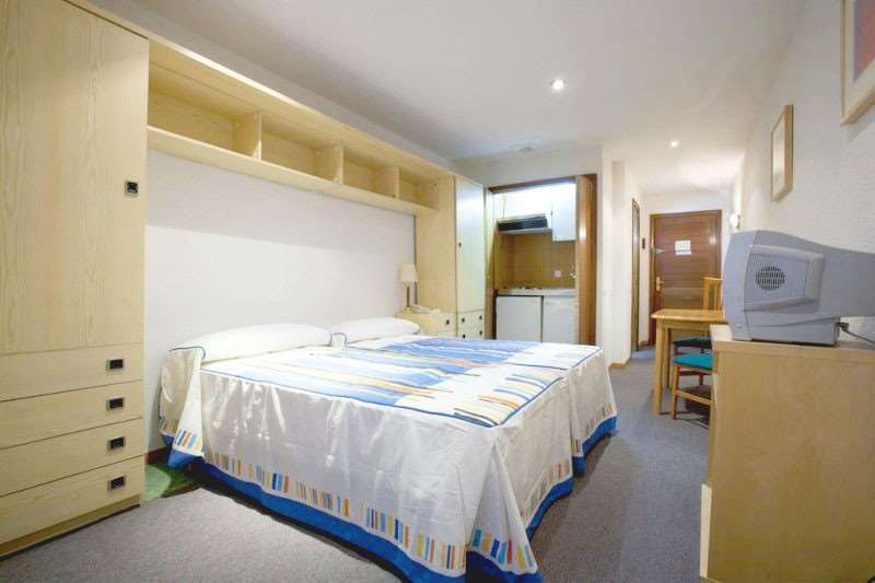 Apartamentos Goya 75 Madrid Chambre photo
